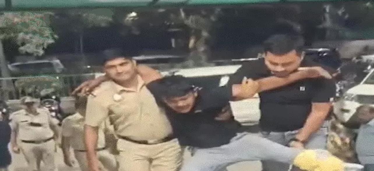 बच्ची से दरंदिगी करने वाला शादीशुदा और बाल बच्चेदार है, अपराध पर कोई गम नहीं