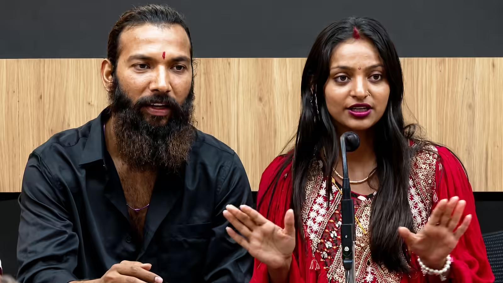 फरमान से शादी के बाद कहां गायब हो गई महाकुंभ वायरल गर्ल मोनालिसा?